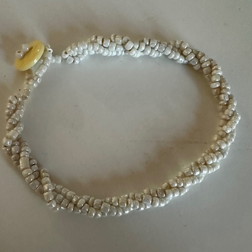 Jewelry: Braided bracelet